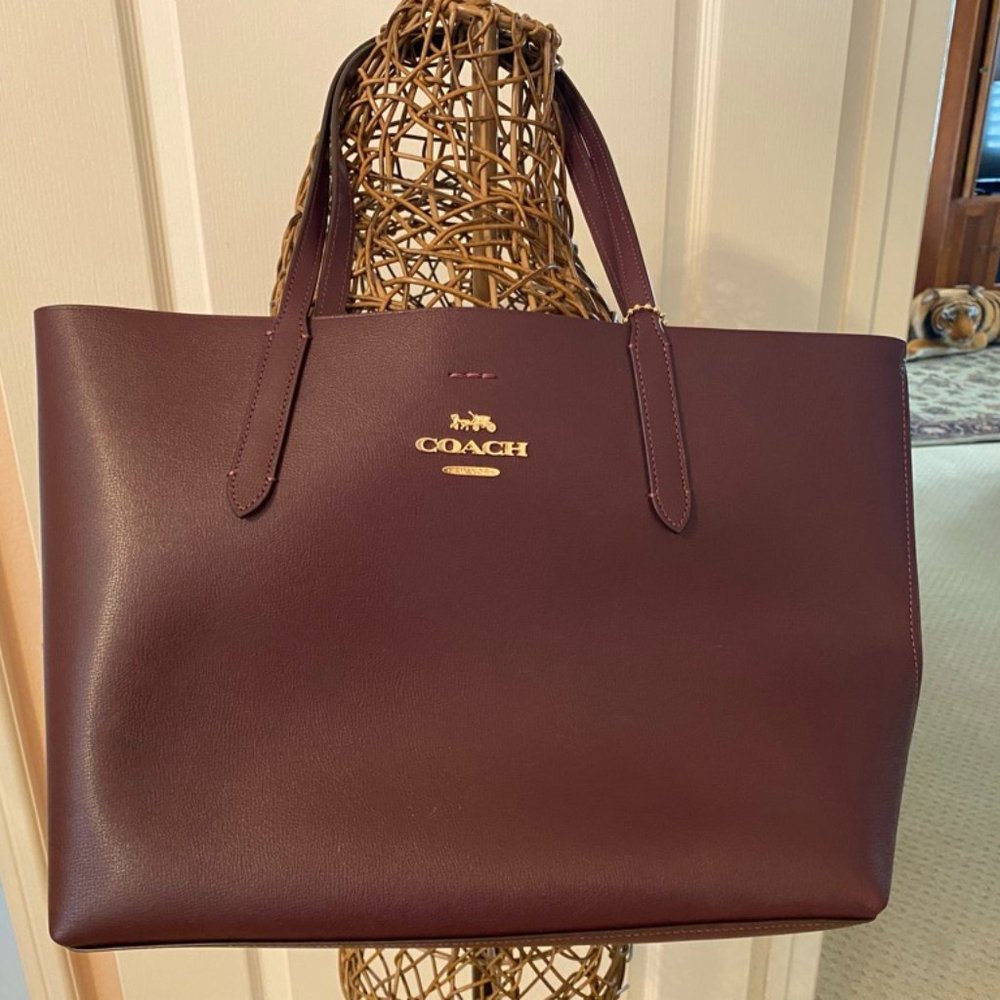 NWT Coach Tote